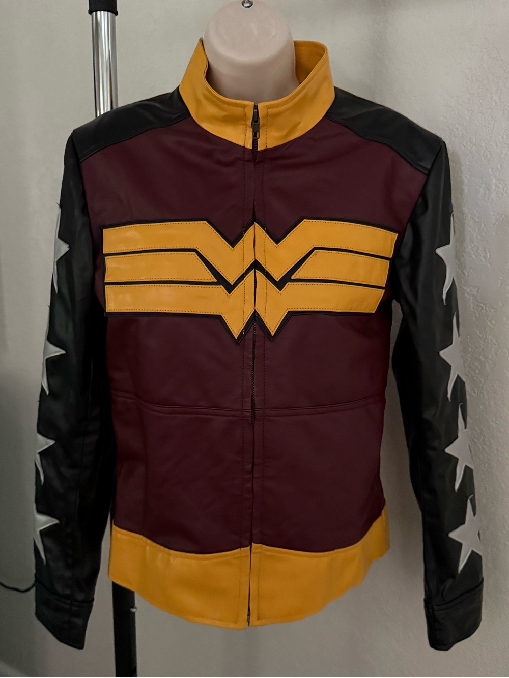 Takito Wonder Woman Inspired Faux Leather Jacket Women’s L
